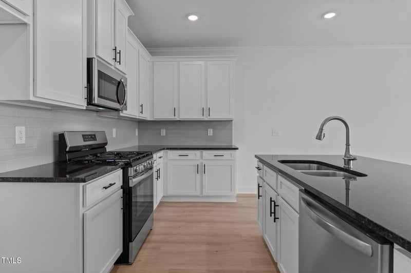 935 Alma Railway Dr #554, Wake Forest, NC 27587