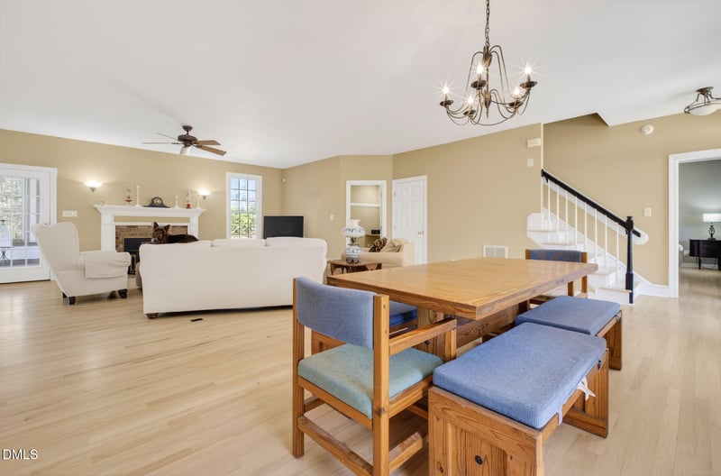 936 Elbridge Dr, Raleigh, NC 27603