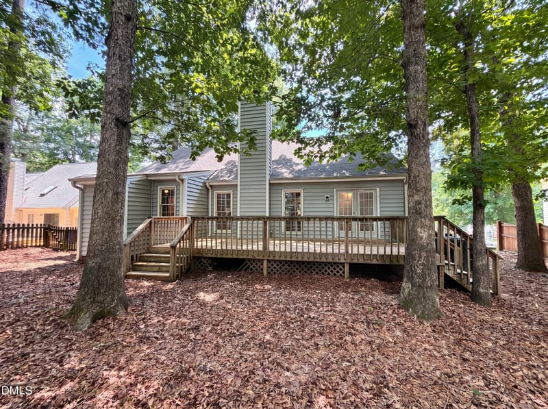 9425 Cartersville Ct, Raleigh, NC 27617