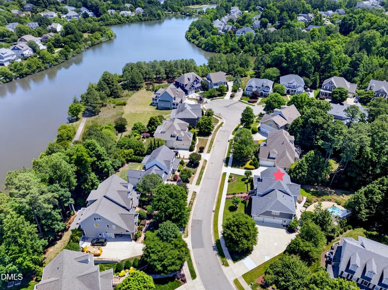 945 Alden Bridge Dr, Cary, NC 27519