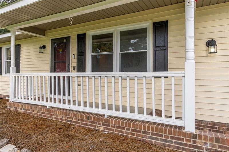 945 Kennesaw Dr, Fayetteville, NC 28314