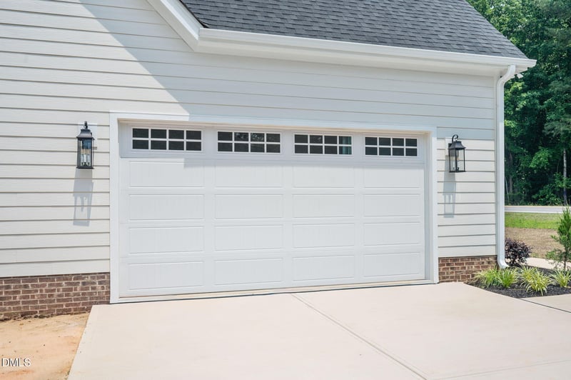 9453 Nc 42, Holly Springs, NC 27540