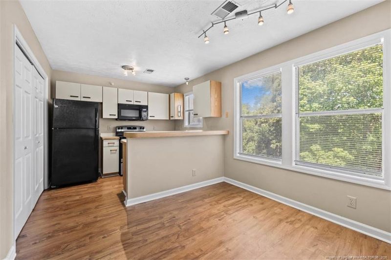 950 Stewarts Creek Dr #9, Fayetteville, NC 28314