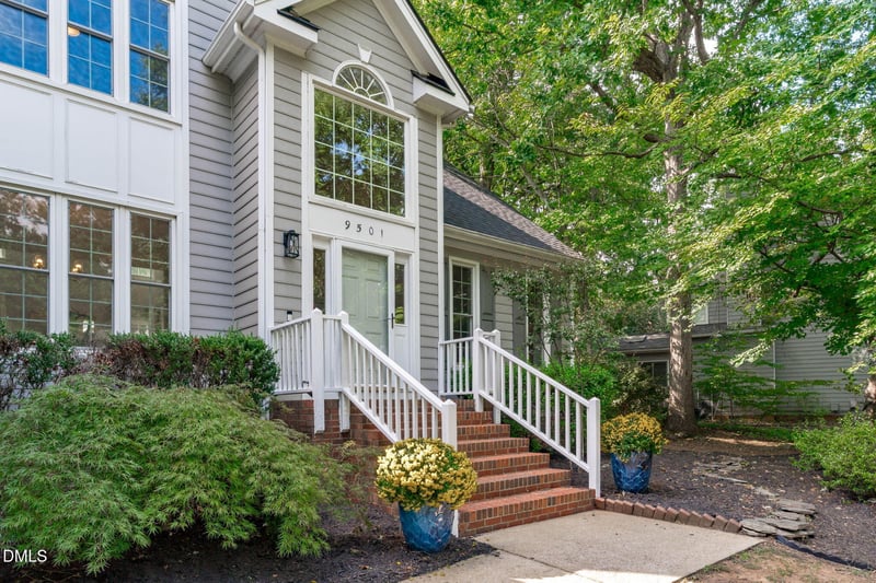9501 Meadowmont Ln, Raleigh, NC 27615