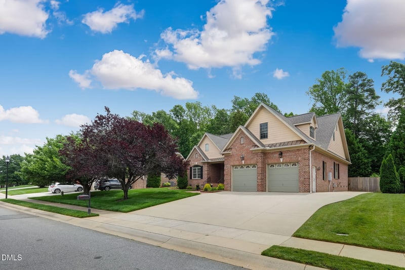 966 Tremore Club Dr, Burlington, NC 27215