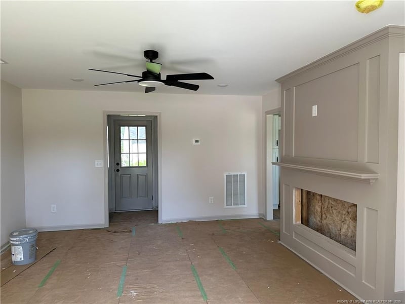9752 Gooden Dr, Fayetteville, NC 28314