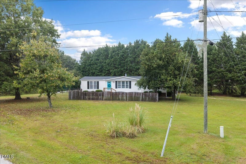 980 Allen Rd, Clayton, NC 27520