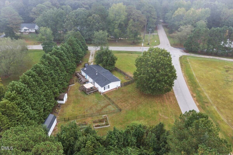 980 Allen Rd, Clayton, NC 27520
