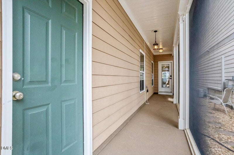 988 Ambergate Station, Apex, NC 27502