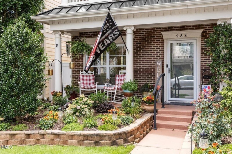 988 Ambergate Station, Apex, NC 27502