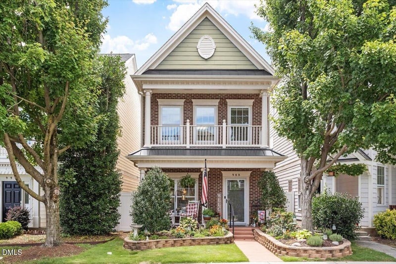988 Ambergate Station, Apex, NC 27502