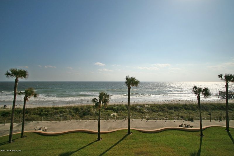 10 10th St #I-54, Atlantic Beach, FL 32233