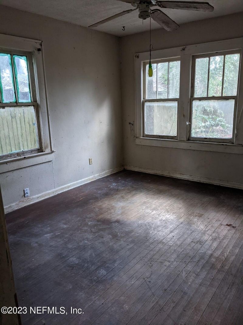 10 E 45th St, Jacksonville, FL 32208
