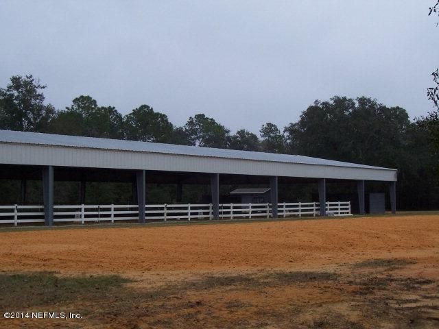100 Dancing Horse Dr, Hastings, FL 32145