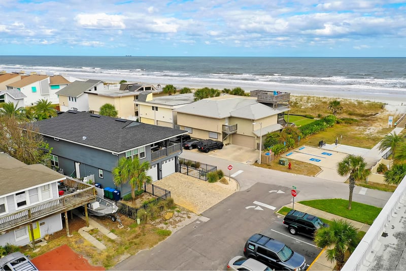 100 Hopkins St, Neptune Beach, FL 32266