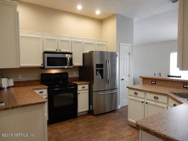 100 Ivy Lakes Dr, St Johns, FL 32259
