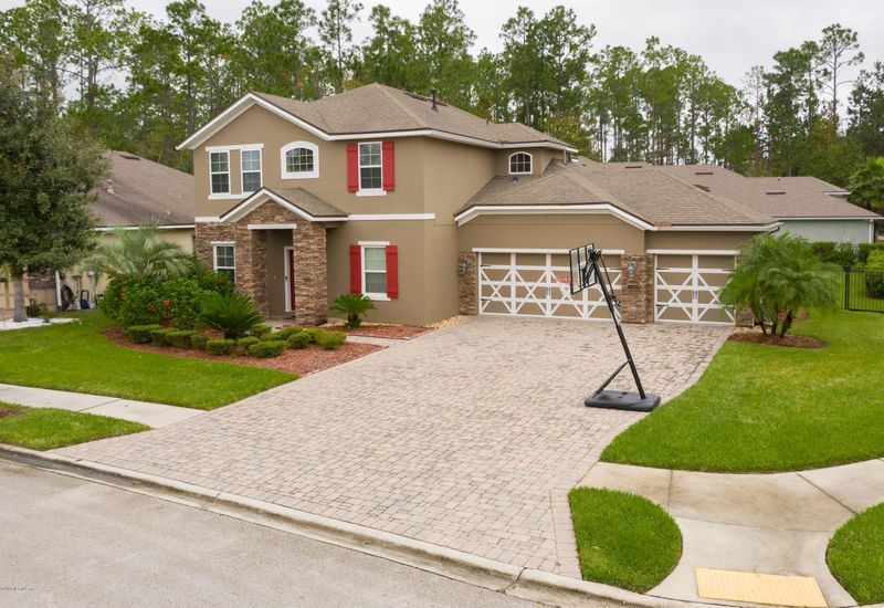 100 Moselle Ln, St Johns, FL 32259