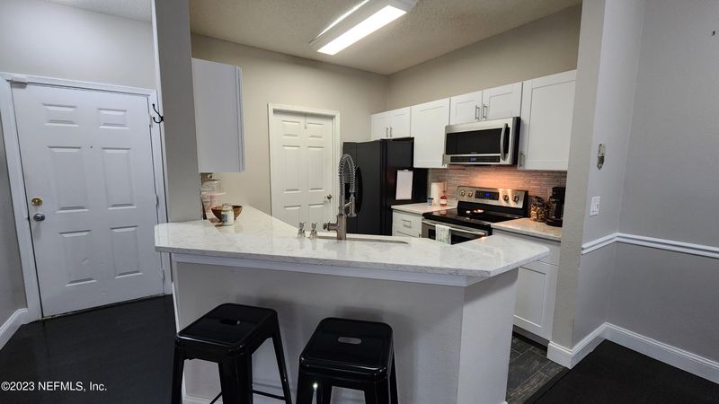 10000 Gate Pw #122, Jacksonville, FL 32246