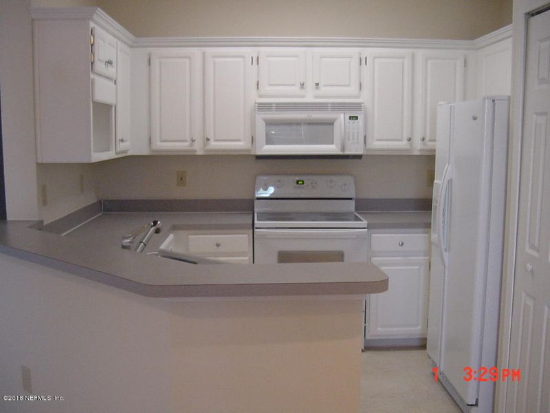 10000 Gate Pw #813, Jacksonville, FL 32246