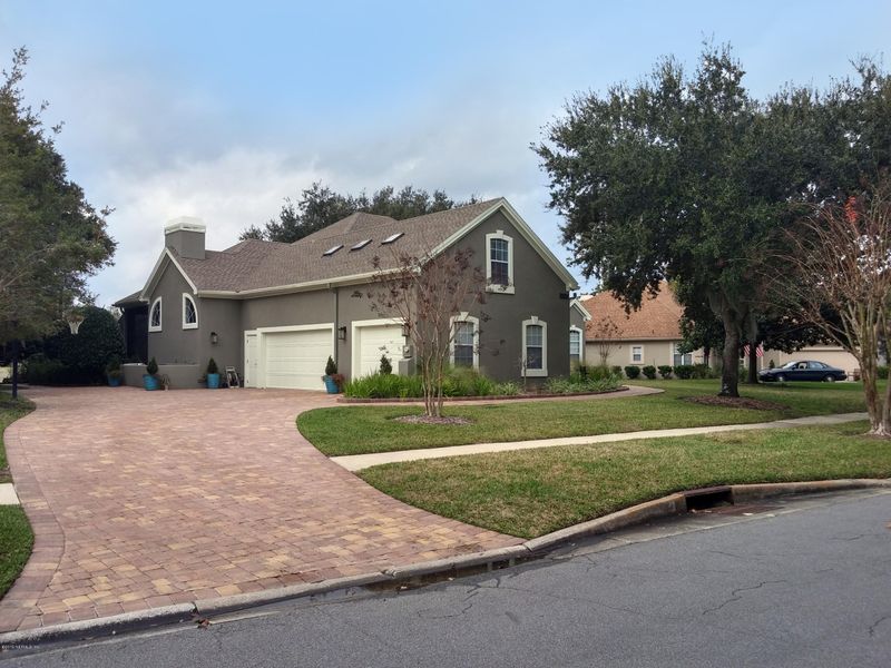 10010 Chester Lake Rd E, Jacksonville, FL 32256