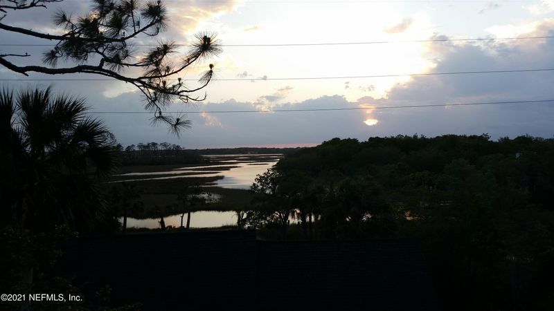 1002 Begonia St, Atlantic Beach, FL 32233