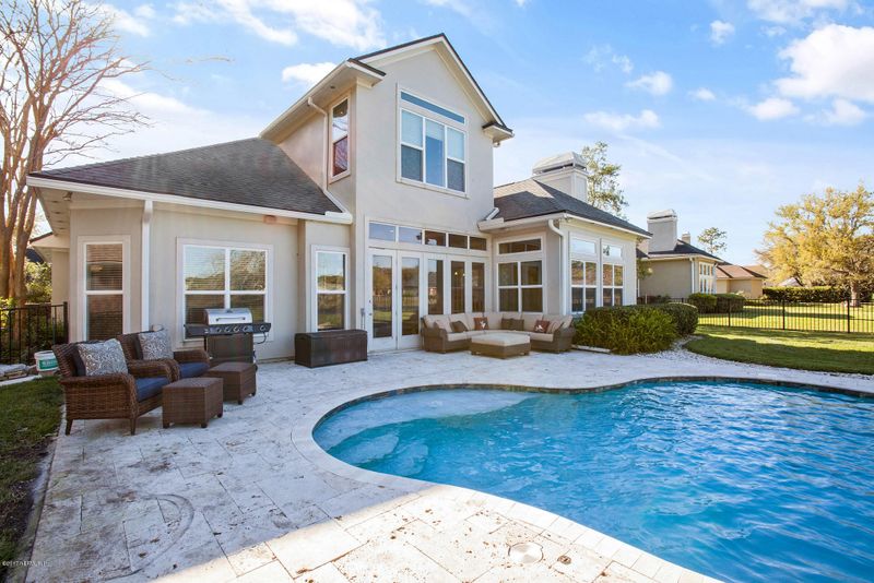 10031 Deercreek Club Rd E, Jacksonville, FL 32256