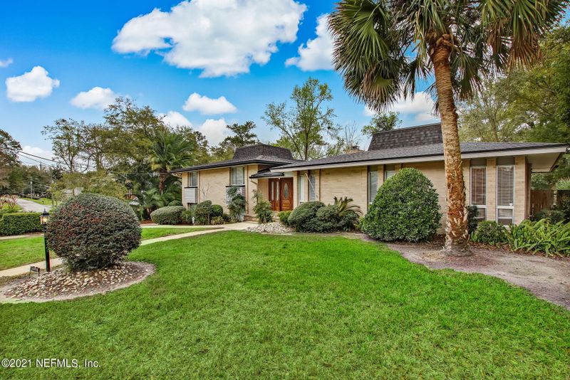1006 Oriental Gardens Rd, Jacksonville, FL 32207