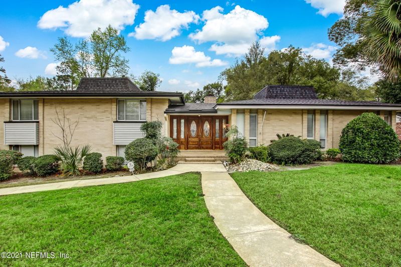 1006 Oriental Gardens Rd, Jacksonville, FL 32207