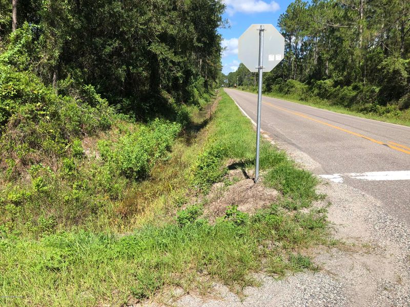 10060 Dillon Ave, Hastings, FL 32145