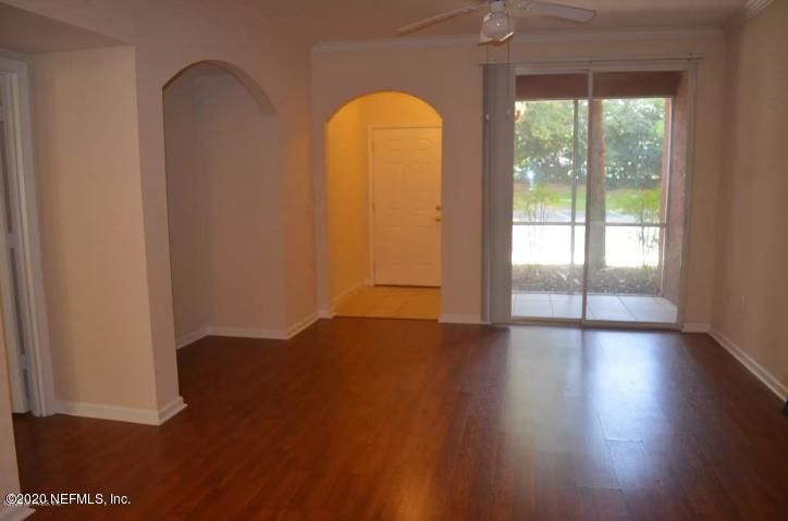 10075 Gate Pw #2002, Jacksonville, FL 32246