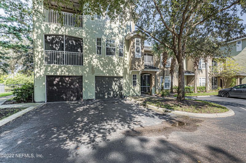 10075 Gate Pw #201, Jacksonville, FL 32246