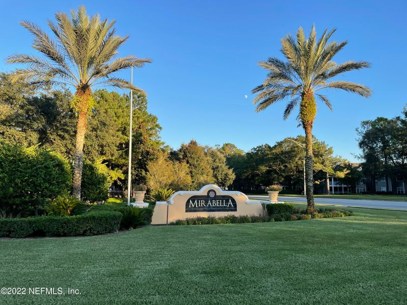10075 Gate Pw #206, Jacksonville, FL 32246