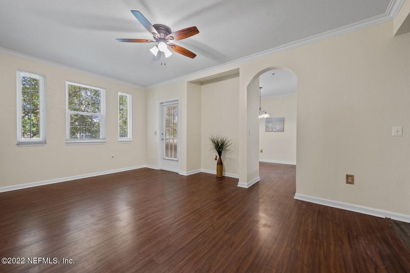 10075 Gate Pw N #211, Jacksonville, FL 32246