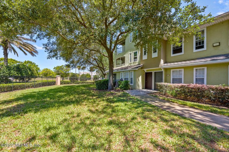 10075 Gate Pw N #211, Jacksonville, FL 32246