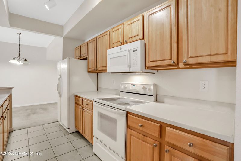 10075 Gate Pw N #2805, Jacksonville, FL 32246