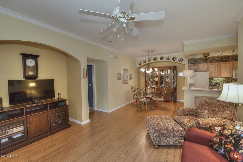 10075 Gate Pw N, Jacksonville, FL 32246