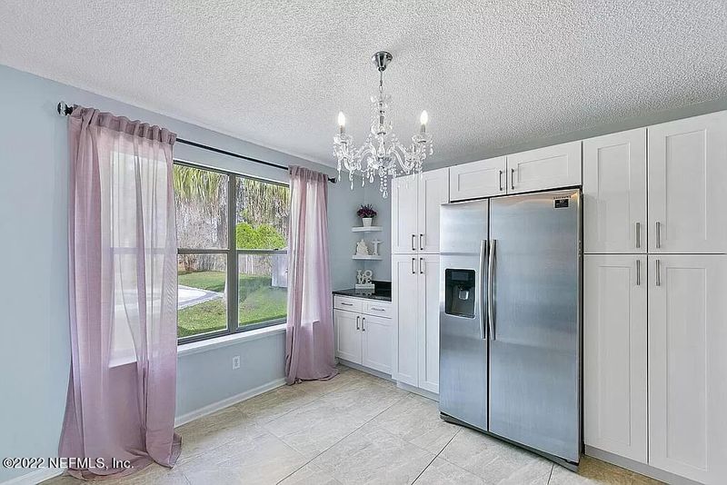 10076 Elmbrook Cir, Jacksonville, FL 32257