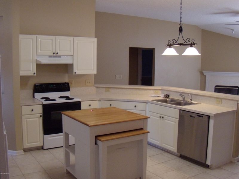 1008 Andrea Way, St Johns, FL 32259