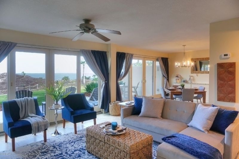 1009 Captains Ct, Fernandina Beach, FL 32034