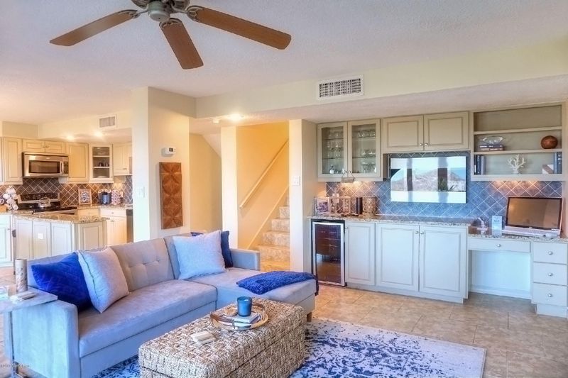 1009 Captains Ct, Fernandina Beach, FL 32034