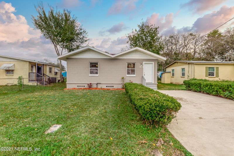 1009 Velma St, Jacksonville, FL 32205