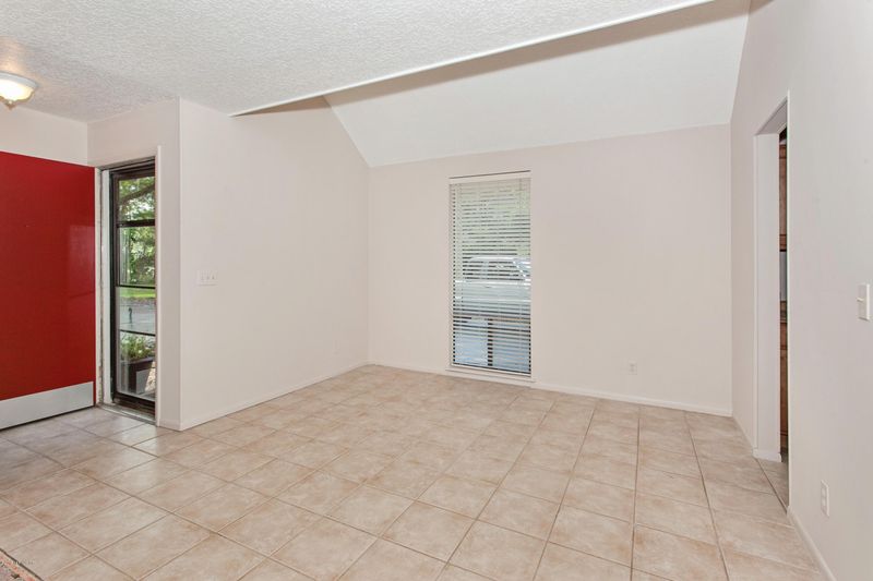101-4 Thousand Oaks Blvd #101-4, Ponte Vedra Beach, FL 32082