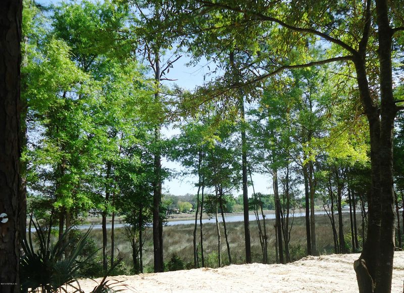 101 Auburn Oaks Rd E, Jacksonville, FL 32218
