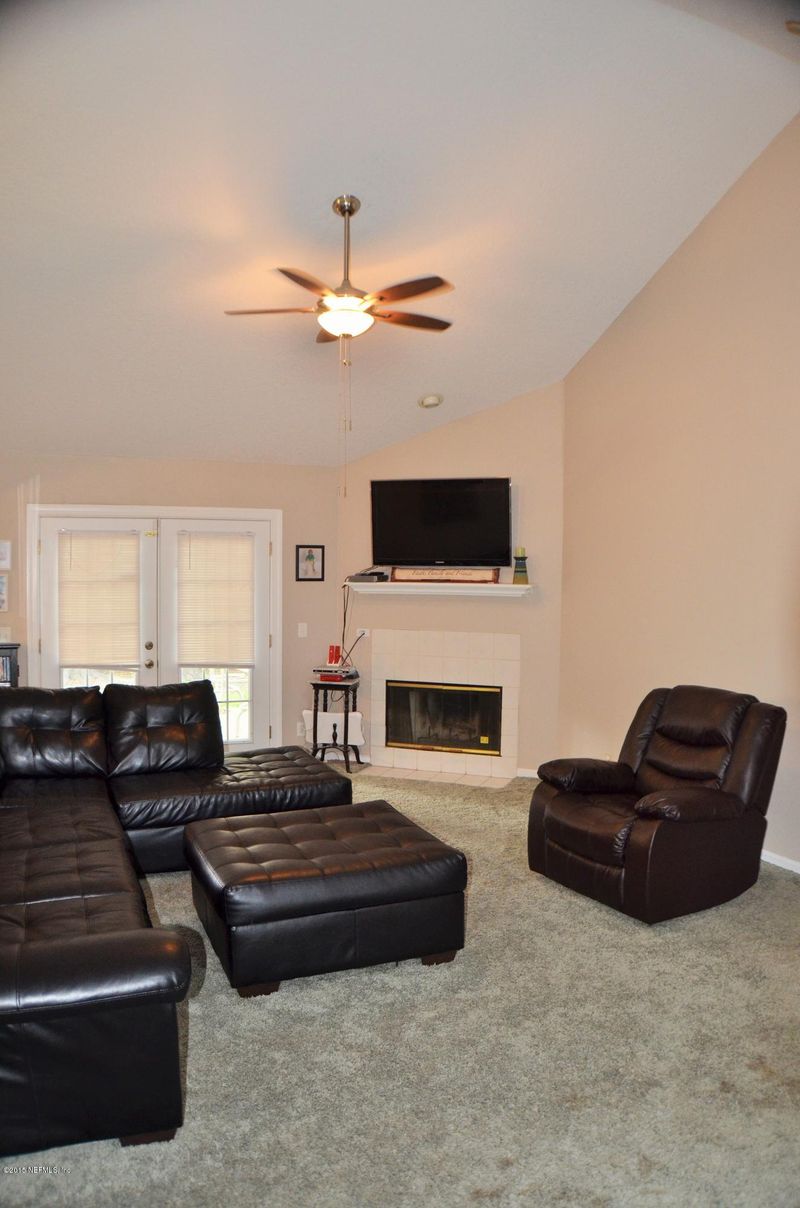 101 Clapton Way, Jacksonville, FL 32220