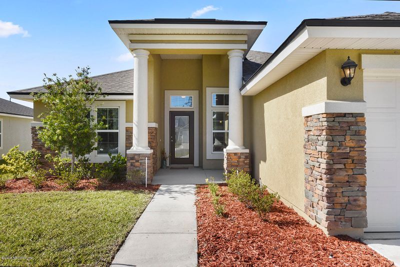 101 Lochnagar Mountain Dr, St Johns, FL 32259