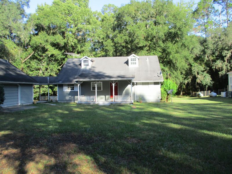 10101 SW 136th St, Starke, FL 32091