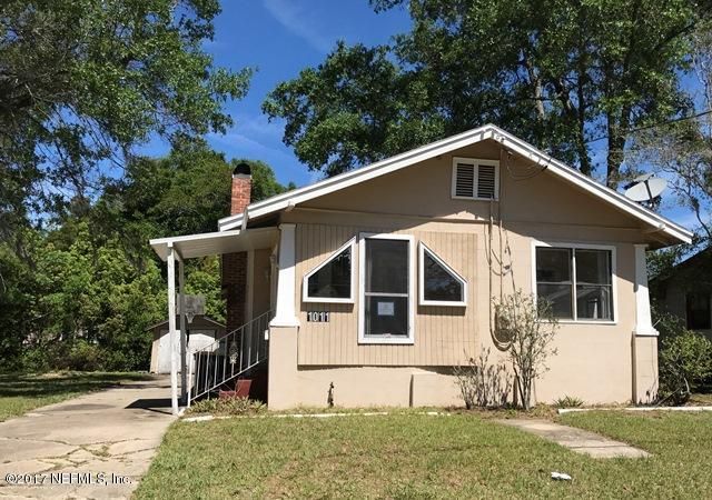 1011 Alderside St, Jacksonville, FL 32208