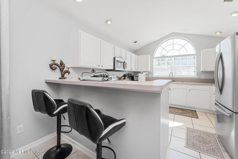1011 Theodore Ave, Jacksonville Beach, FL 32250
