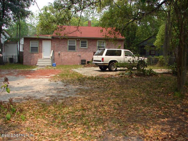 1011 Westbrook Cir E, Jacksonville, FL 32209