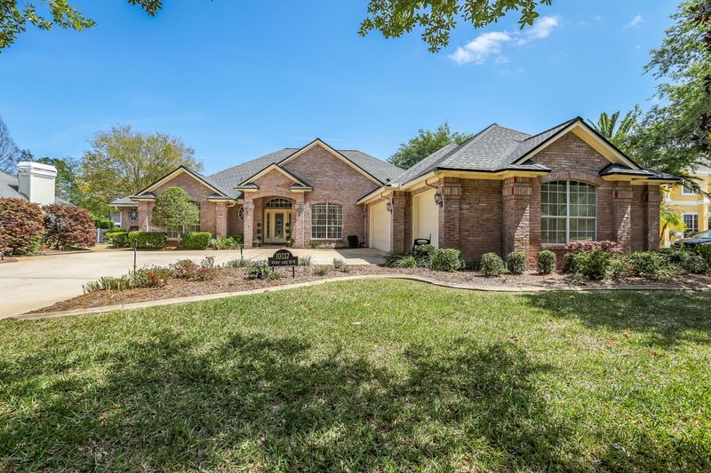 10117 W Bishop Lake Rd, Jacksonville, FL 32256